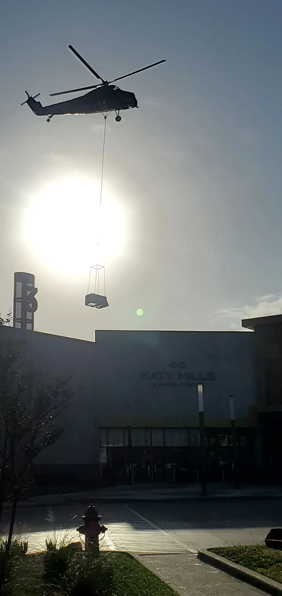 Vista Air Services helicopter airlift HVAC installation at Katy Mills Mall